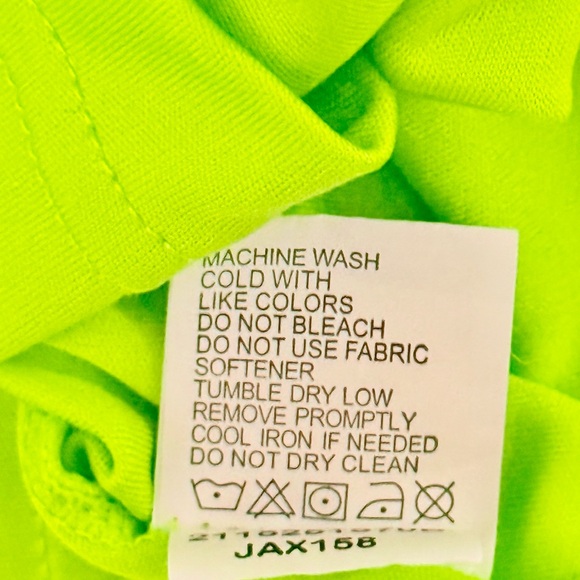 Mike Wazowski Disney-Pixar's Monsters, Inc., with The Text “Love To Run”  XL - Picture 9 of 10